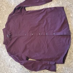 3/$15 Roundtree & yorke button up